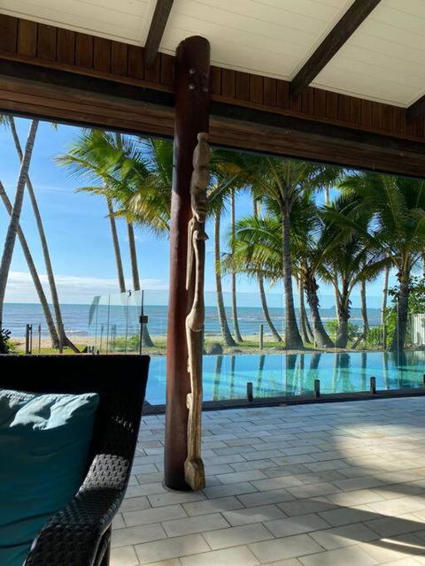 BALA Beach House On ABSOLUTE Beachfront - Accommodation Resorts 0