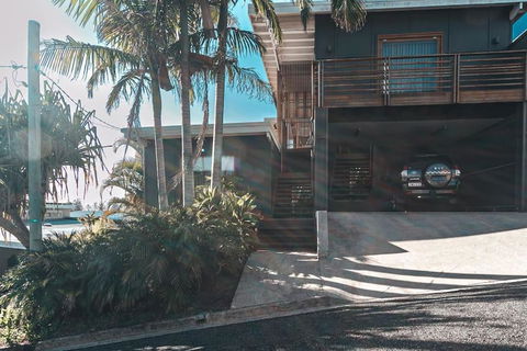 BAY PROPERTIES . The Chill - Accommodation Resorts 2