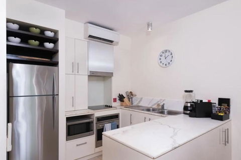 Azure Harmony - A Breezy Hideaway At The Beach Club - Accommodation Resorts 3