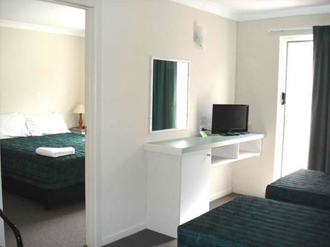 Southport Motel & Apartments - Accommodation Resorts 23
