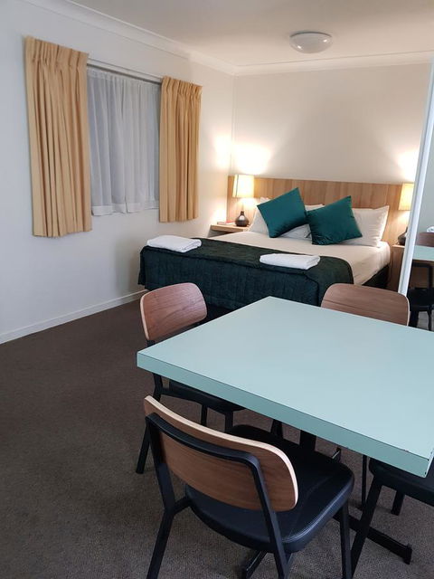 Southport Motel & Apartments - Accommodation Resorts 5