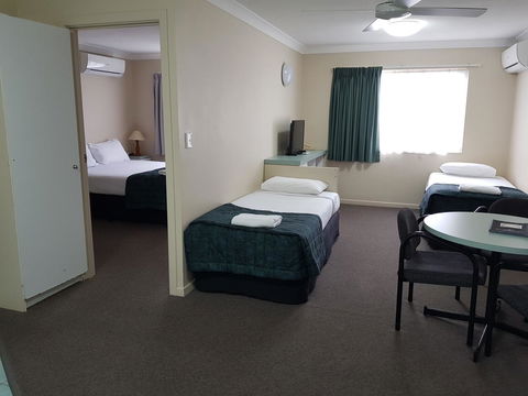 Southport Motel & Apartments - Accommodation Resorts 12