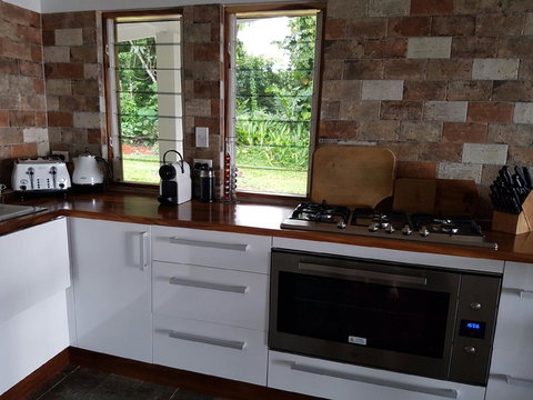 Cairns Beach House Our Oasis - Accommodation Resorts 17