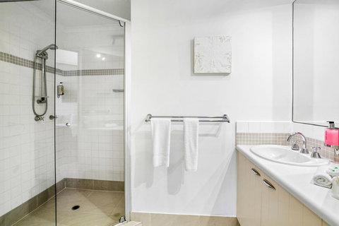 Noosa Riviera Resort - Accommodation Resorts 39