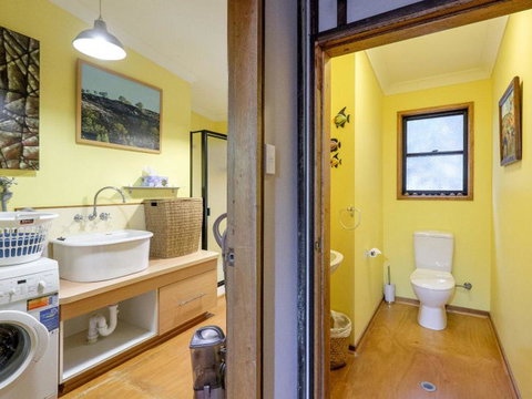 Five Bimba (Tractor House) - Accommodation Resorts 15