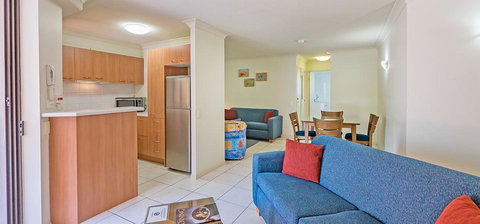 Burleigh On The Beach - Accommodation Resorts 17