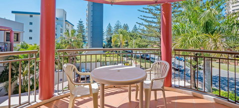 Burleigh On The Beach - Accommodation Resorts 13