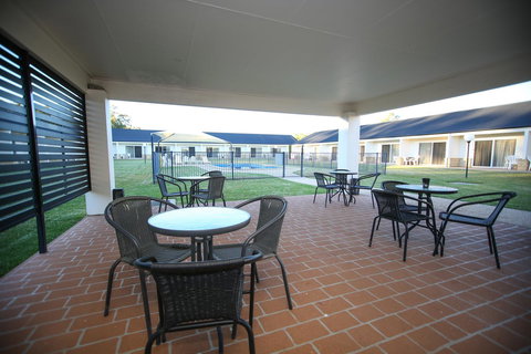 Roma Explorers Inn - Accommodation Resorts 10