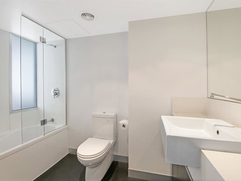 The Miro Apartments - Accommodation Resorts 4