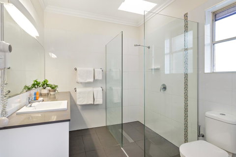 Coopers Colonial Motel - Accommodation Resorts 5