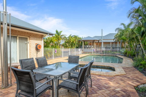 Coopers Colonial Motel - Accommodation Resorts 1