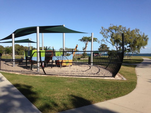Keith\'s Place, 1 Of The 3 Most Popular Units On Bribie - Accommodation Resorts 42