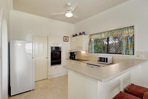 Keith\'s Place, 1 Of The 3 Most Popular Units On Bribie - Accommodation Resorts 15