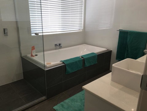Modern Beach Villa - Accommodation Resorts 7