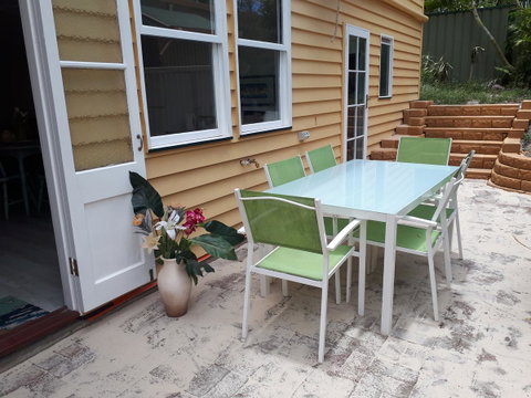 Retro Beach Flat - Accommodation Resorts 0