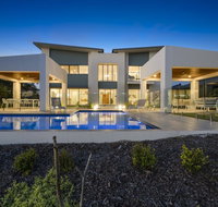 Luxury Canal Front Holiday House - Accommodation Resorts