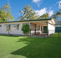 Lowset pet friendly cottage - Sunset Ave Bongaree - Accommodation Resorts