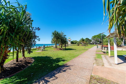 LISTEN TO THE SURF From Rickman Pde, Woorim - Accommodation Resorts 7