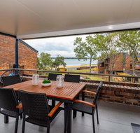 Spacious Family unit with Incredible views. - Accommodation Resorts