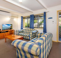 Pet Friendly Cottage in the Heart of Bribie - Wirraway St Bongaree - Accommodation Resorts
