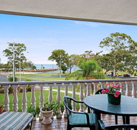Huge top floor unit across the road....Waterfront - Accommodation Resorts