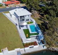 Stunning Canal Home Oh So Close To The Waterfront - Accommodation Resorts