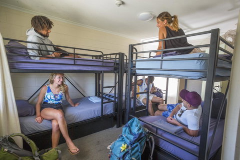 Manta Lodge YHA & Scuba Centre - Accommodation Resorts 10