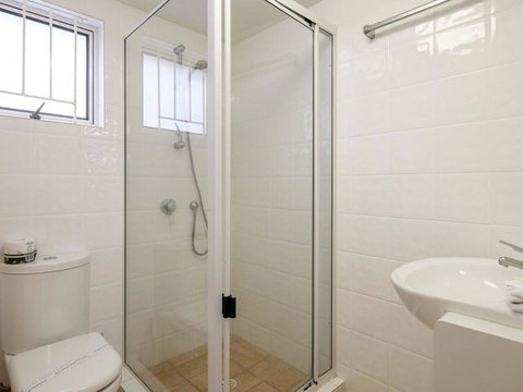 Beachies 3 - Accommodation Resorts 1