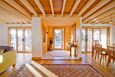 Mountain Seas Lodge - Accommodation Resorts 13