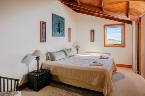 Mountain Seas Lodge - Accommodation Resorts 10