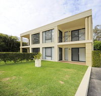 'Bagnall Views' 2/161 Government Rd - Stylish  modern duplex across the road to the waters edge - Accommodation Resorts