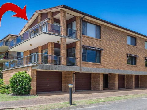 'COLUMBIA VIEWS', 2/9 COLUMBIA CLOSE - AIRCON, WIFI, NETFLIX, VIEWS & BOAT PARKING - Accommodation Resorts 0
