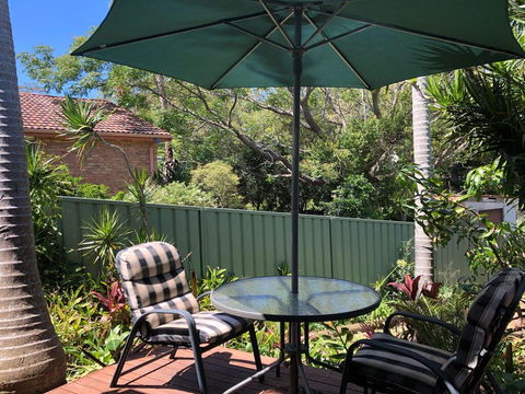 'Sandy Palms' 28 Moorooba Cr - Beautiful Home With Wifi, Air-con And Boat Parking - Accommodation Resorts 3