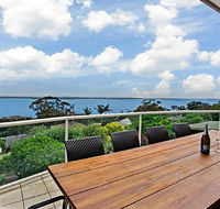 'The Bay' 25 Wallawa Rd - huge home with aircon spectacular views  chromecast - Accommodation Resorts