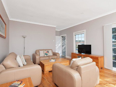 'The Croft' 11 Boulder Bay Rd - Cosy Beach House With Aircon & Only 270m To The Beach - Accommodation Resorts 2