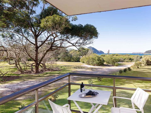 1 'Intrepid', 3 Intrepid Close - Amazing Views Of Shoal Bay, Only 100m From The Beach - Accommodation Resorts 0