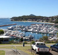 1 'Laman Lodge' 15 Laman Street - stunning air conditioned unit with water views and WIFI - Accommodation Resorts
