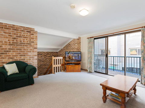 1 'Monterea' 3 Ondine Close - Walking Distance To Beach - Accommodation Resorts 1