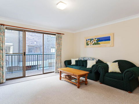 1 'Monterea' 3 Ondine Close - Walking Distance To Beach - Accommodation Resorts 2