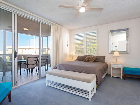 1 'Portofino' 7 Laman Street - Aircon & 1st Level Unit - Accommodation Resorts 3