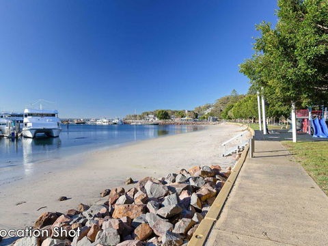 1 'Teramby Court' 104 Magnus Street - In Nelson Bay CBD - Accommodation Resorts 1
