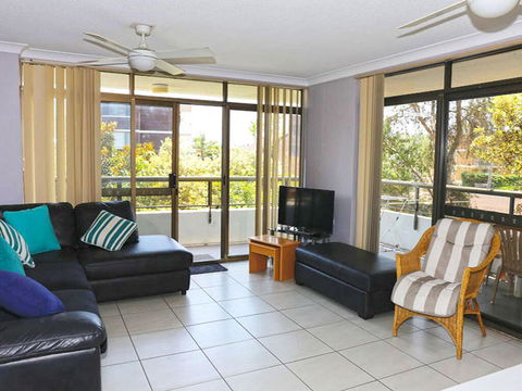 1 'The Commodore' 9-11 Donald St - Ground Floor Unit, Close To Shops, Cafe's And Marina - Accommodation Resorts 3