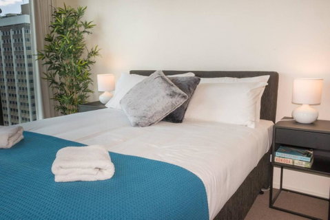 1 Bedroom Studio Apartment Near Eagle Street - Accommodation Resorts 1