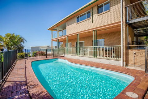 100 Cooloola Drive - Accommodation Resorts 1