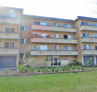 11 'Silvana Court' 26 Ajax Avenue - close to the water and clubs - Accommodation Resorts