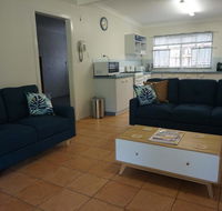 11 Bomburra Court - Rainbow Beach Comfortable Beach House Plenty of boat parking - Accommodation Resorts
