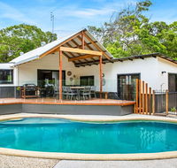 11 Naiad Court - Rainbow Shores Fantastic Family Retreat Swimming Pool 200m to beach Free Wi-Fi - Accommodation Resorts
