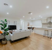 118 Refreshing 3BR Werribee Family House - Accommodation Resorts