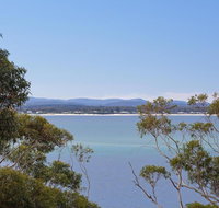 12 'Thurlow Lodge' 6 Thurlow Avenue - water views pool and central location - Accommodation Resorts