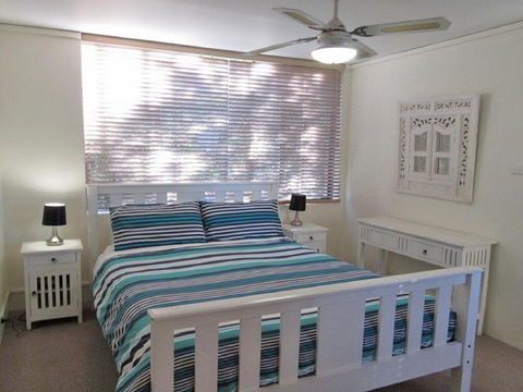 13 'Harbourside', 3-7 Soldiers Point Road - Fantastic Waterfront Unit - Accommodation Resorts 1